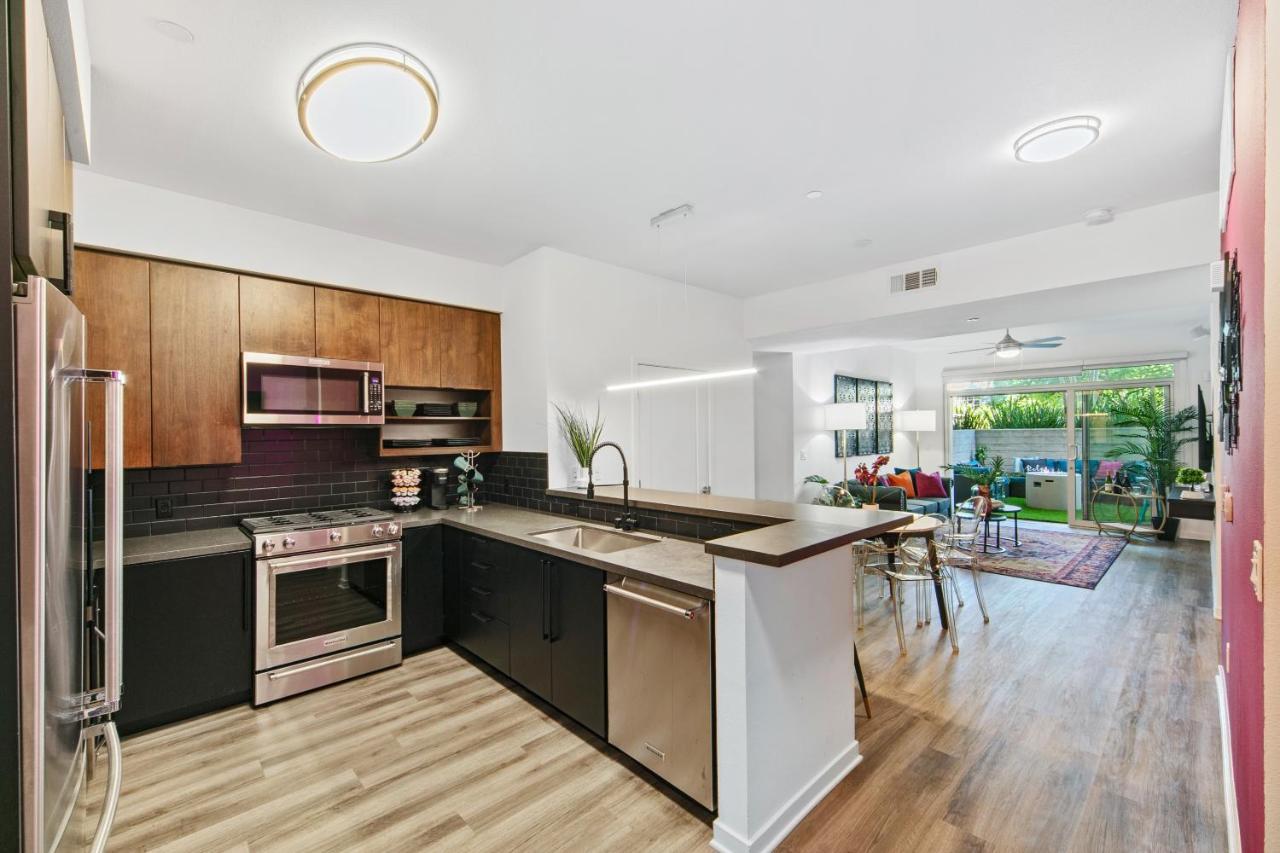 Fairfax District Chic City Oasis 2 Bedroom Apt With Den 136 Λος Άντζελες Εξωτερικό φωτογραφία
