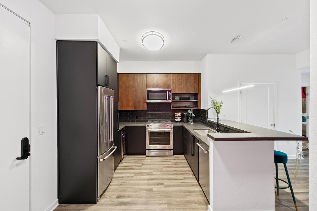 Fairfax District Chic City Oasis 2 Bedroom Apt With Den 136 Λος Άντζελες Εξωτερικό φωτογραφία