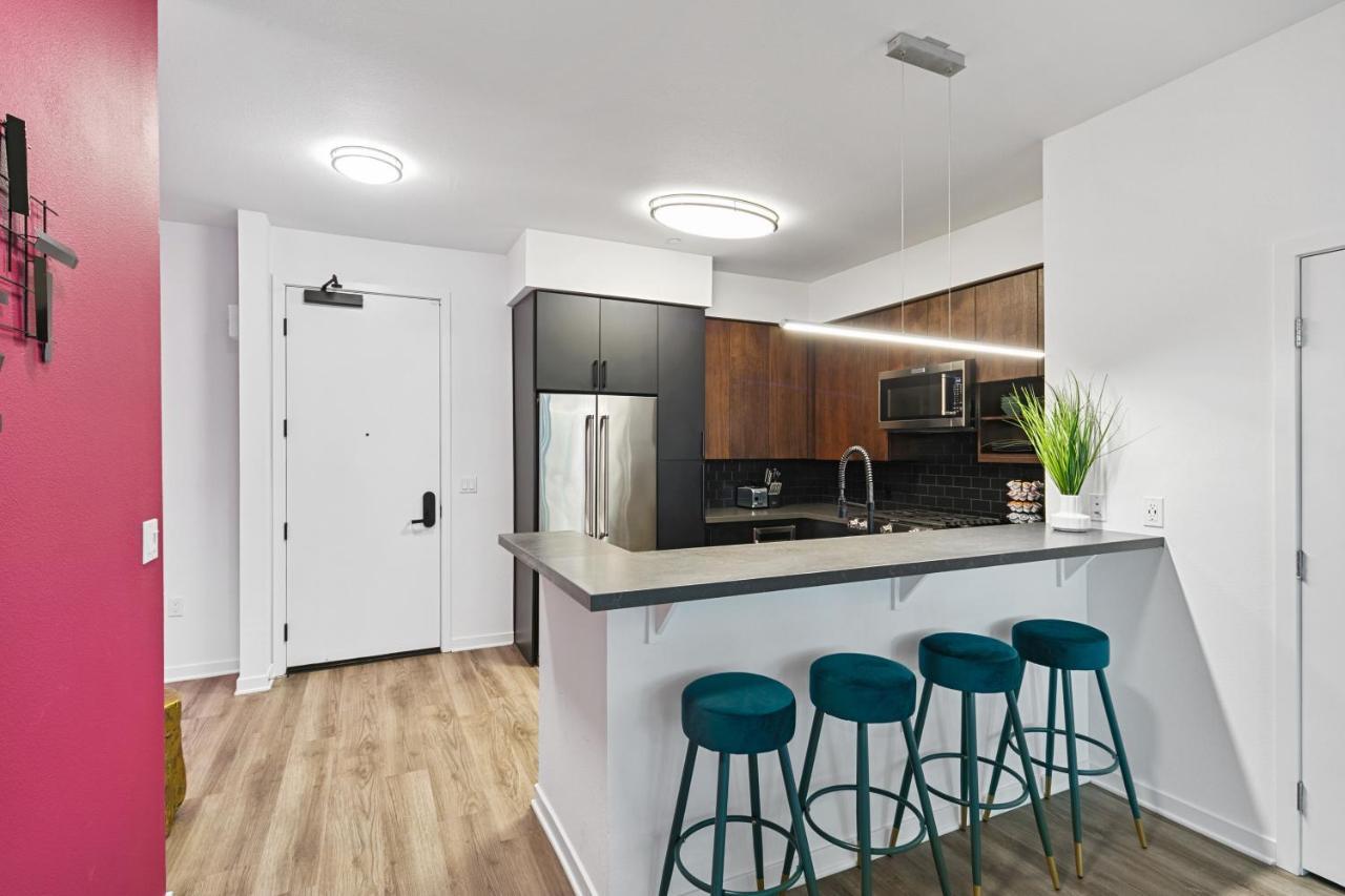 Fairfax District Chic City Oasis 2 Bedroom Apt With Den 136 Λος Άντζελες Εξωτερικό φωτογραφία