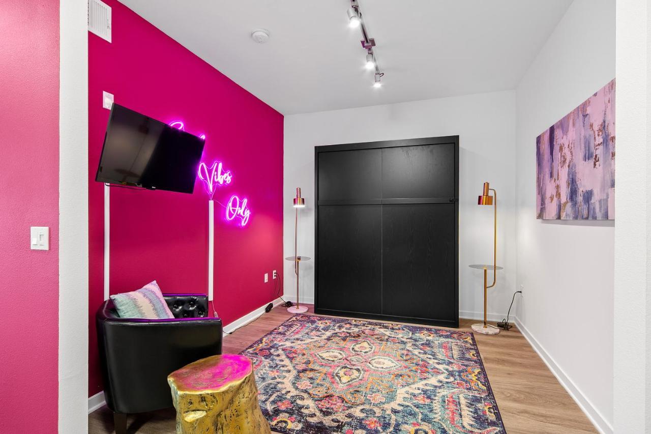 Fairfax District Chic City Oasis 2 Bedroom Apt With Den 136 Λος Άντζελες Εξωτερικό φωτογραφία